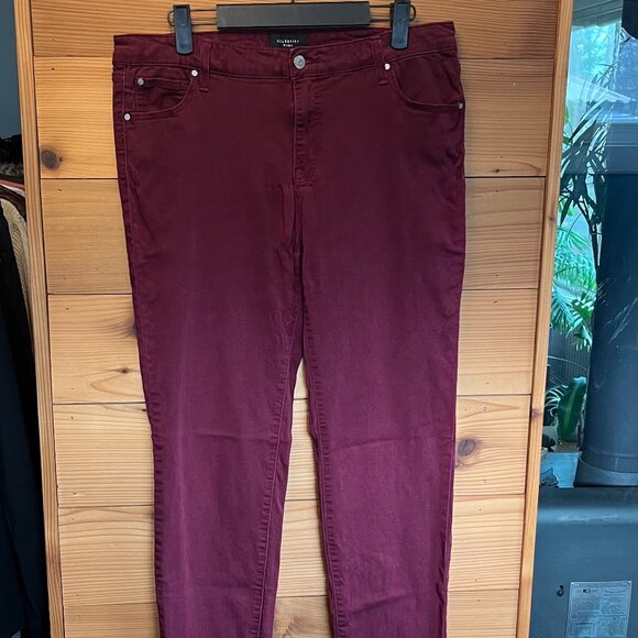 Maroon Celebrity Pink Jayden Skinny Jeans - Picture 2 of 6